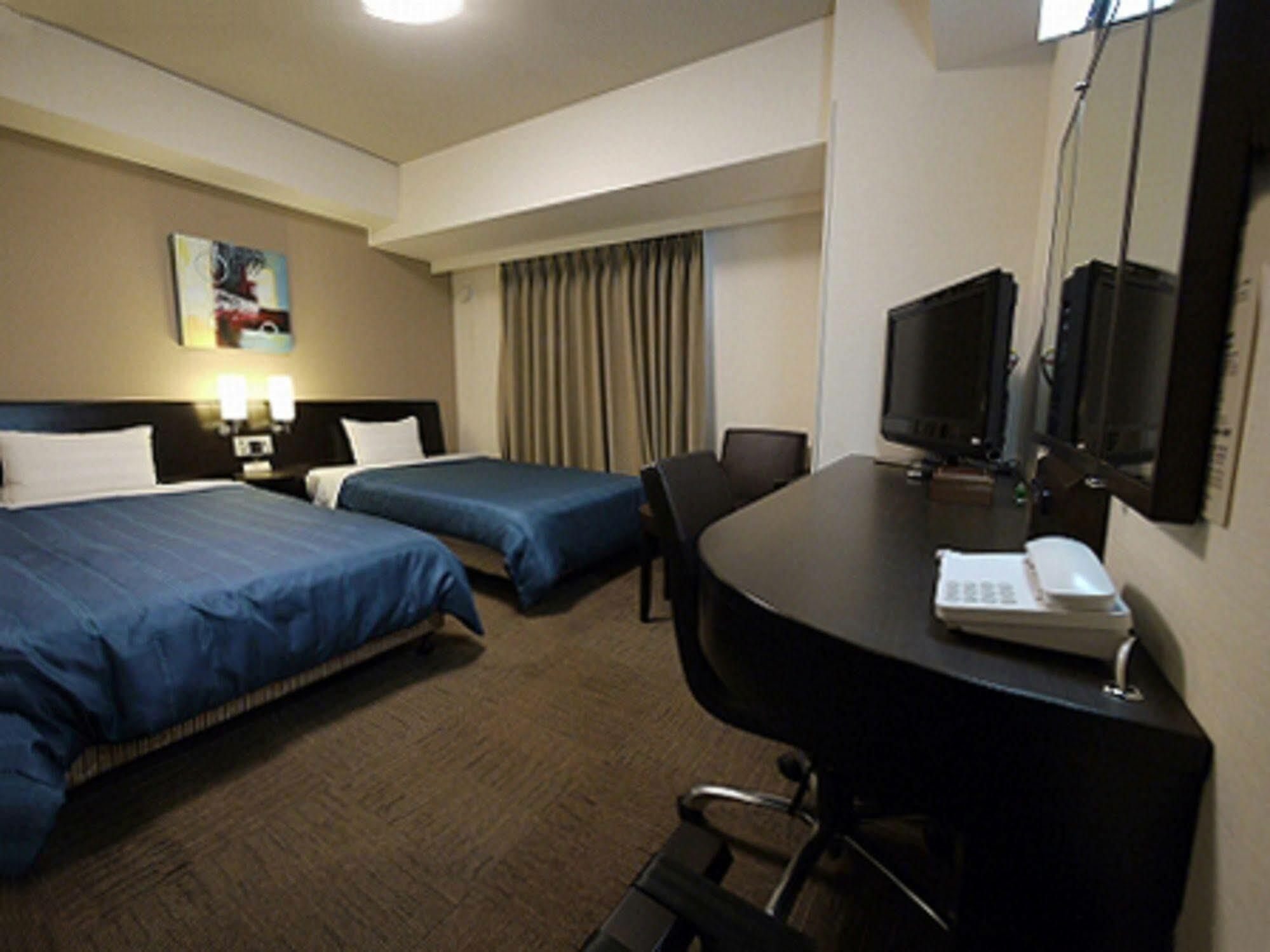 Hotel Route-Inn Ashikaga Ekimae מראה חיצוני תמונה